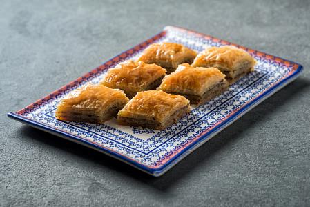 Пахлава "Домашняя" с грецким орехом и фундуком (034) 1.8кг
