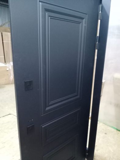 Входная дверь Лабиринт Аляска Лайт - 32 Зеркало серый софт рельеф с терморазрывом