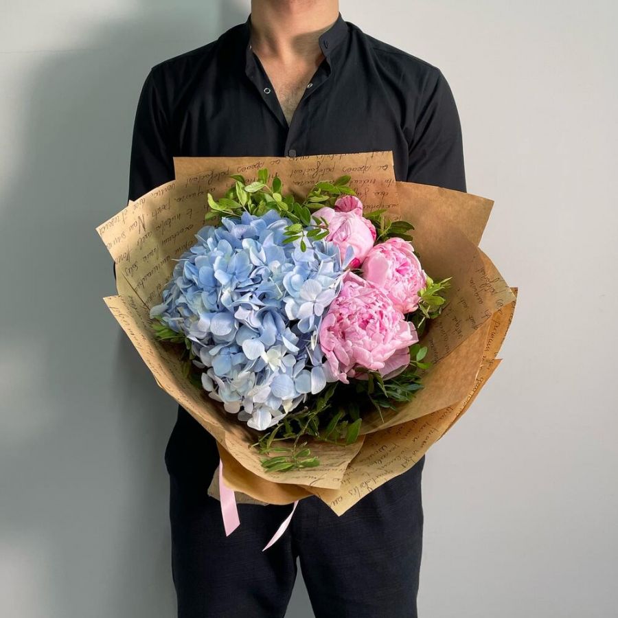 Букет розо-голубой