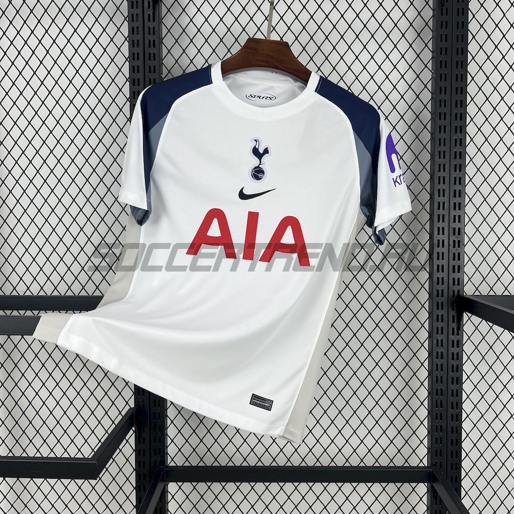 Домашняя форма Tottenham 25/26