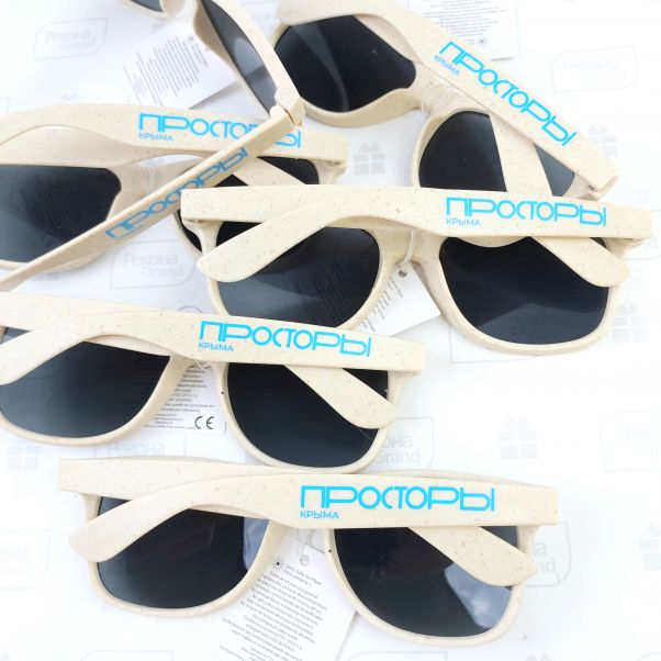 Очки из эко пластика с логотипом для строительной компании