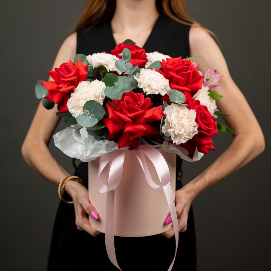 Шляпная М яркая