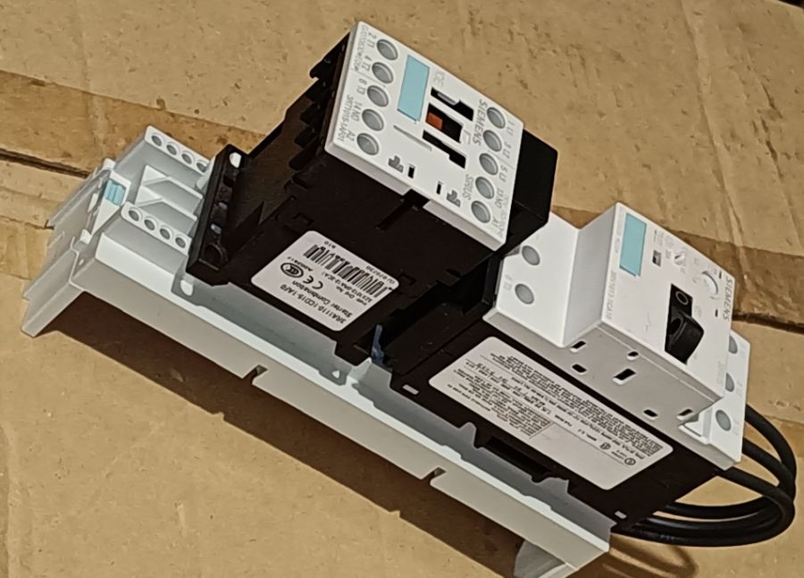 3RA1110-1DD15-1AF0 3RA11101DD151AF0 SIEMENS Сборка фидерная прямого пуска, Iт.р. 2.2…3.2А, Uкат. 110V 50Hz, габарит S00