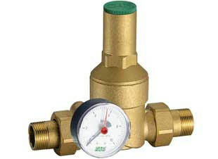 Редуктор НН 1 1/4" с манометром FAR