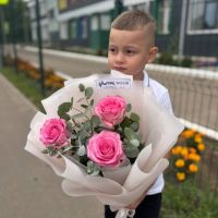 Букет из роз школьный