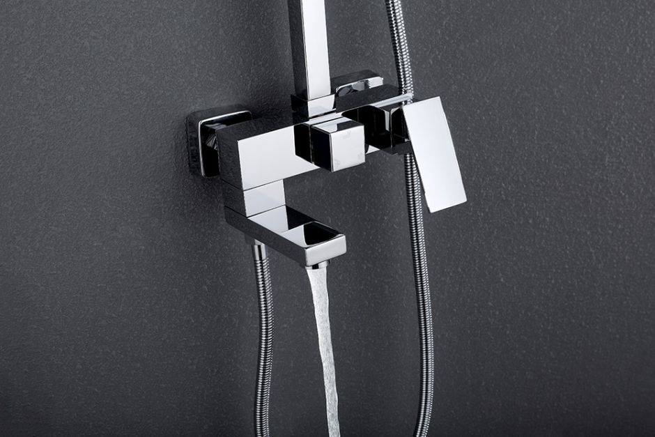 Душевая стойка ABBER Daheim AF8216 с изливом, хром ФОТО