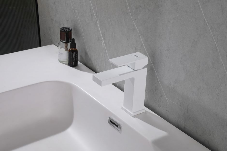 Смеситель ABBER Daheim AF8210W для раковины, белый матовый ФОТО