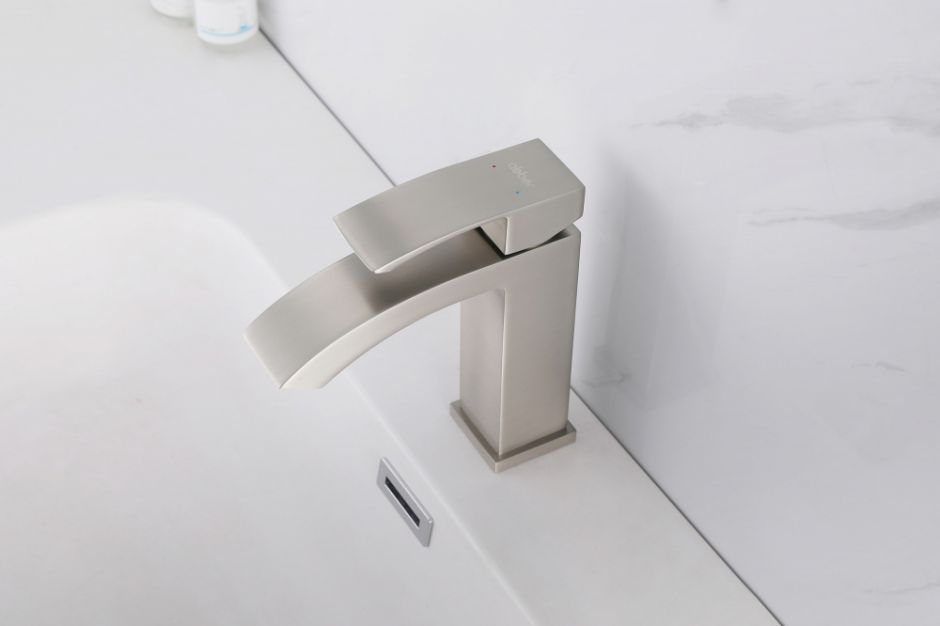 Смеситель ABBER Wasserfall AF8610SP для раковины, сатин ФОТО