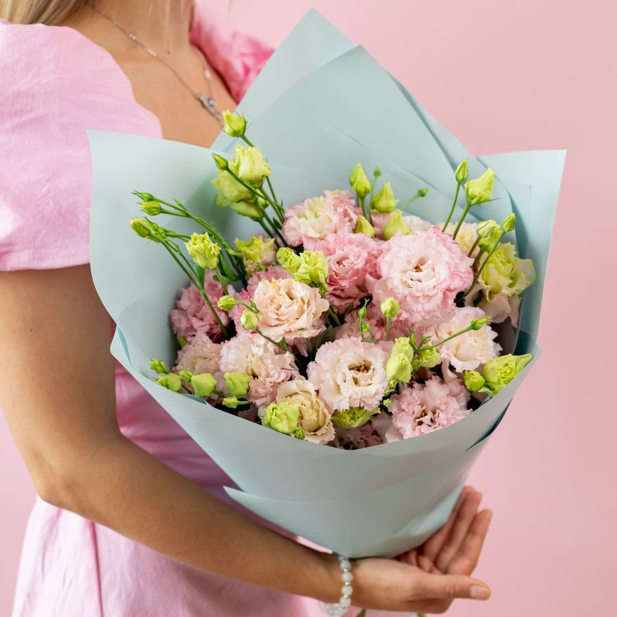 Розовая эустома 9