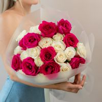 25 белых и розовых роз (60см)