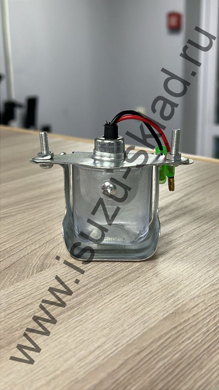 Фонарь подсветки номера nqr75/90/nmr85/nlr85/npr75