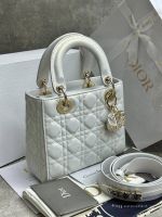 Сумка DIOR LADY 20 см Сумка DIOR LADY 20 см