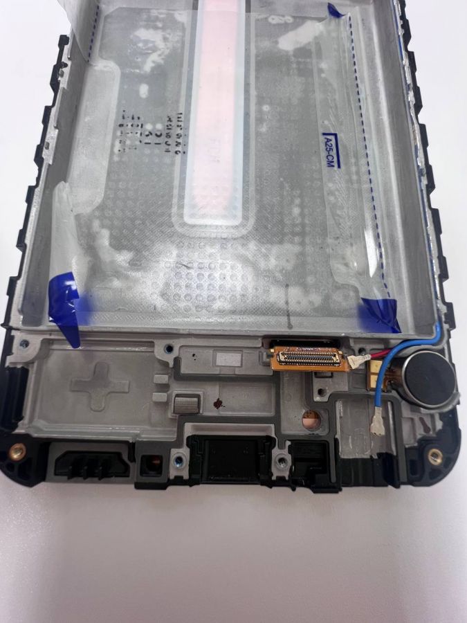 Samsung Galaxy A25 дисплей оригинал в рамке с разбора царапины на рамке