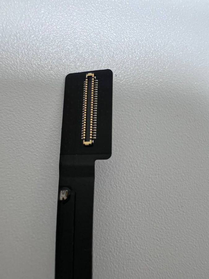 Apple iPhone 16 pro нижний шлейф с разъёмом зарядки оригинал с разбора (снятый) золотой