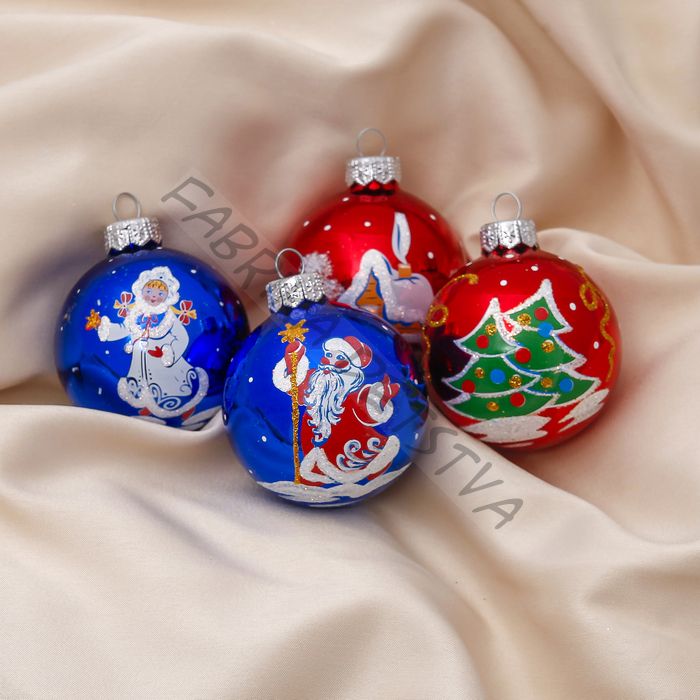 Набор новогодних шаров «Презент», 4 шт., d=6 см