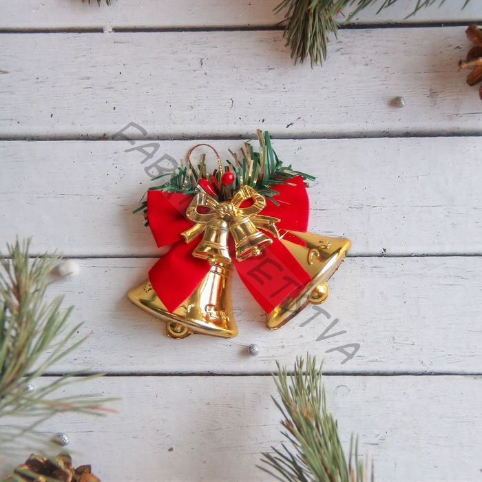 Ёлочная игрушка «Зимнее волшебство. Колокольчики с бантом» пластик, 8x6 см, красно- золотой