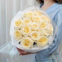 Кремовая роза от 7 шт (60 см Кендл Лайт)