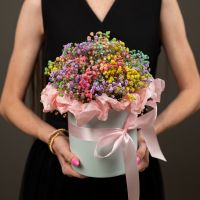 Шляпная коробка с гипсофилой (размер S)