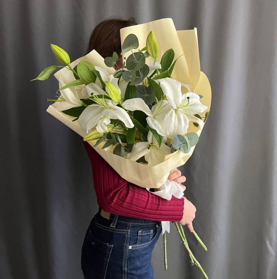 Букет из белых лилий 3 шт