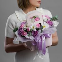 Композиция с фиолетовой розой