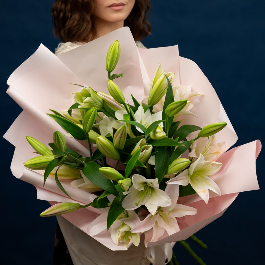 лилия 7 шт