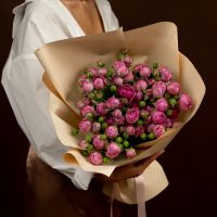 9 кустовых роз сорт Мисти Баблз