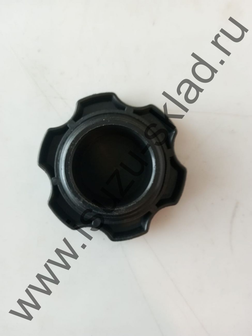 Крышка маслозаливной горловины 6hk1/6wg1/6wf1 fvr34/fsr34/cyz51/cyz52