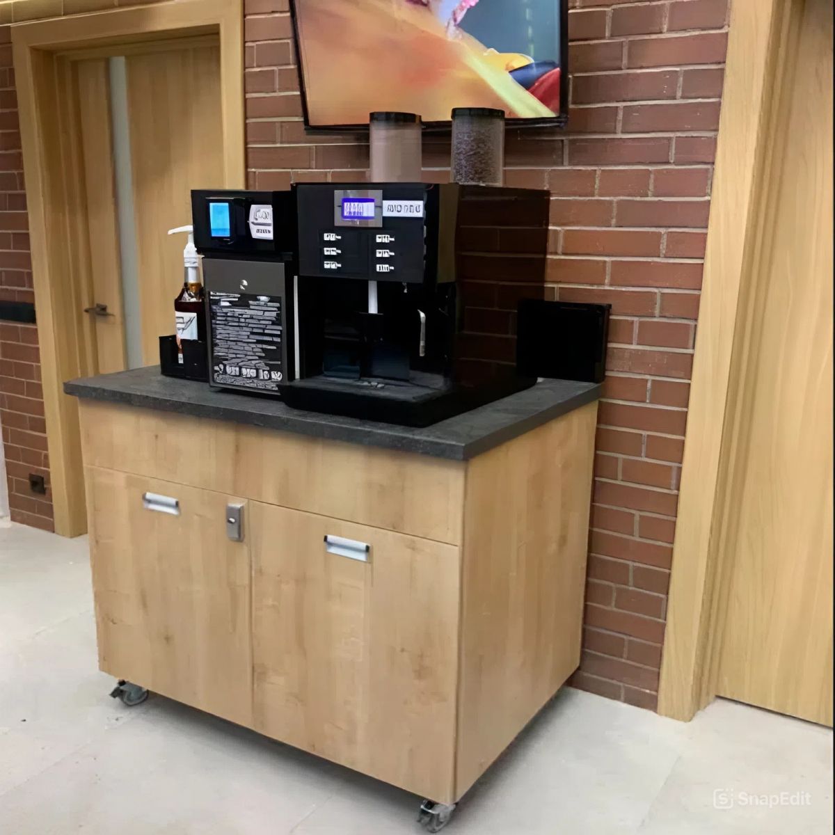 Кофепоинт мобильный (на колесах)