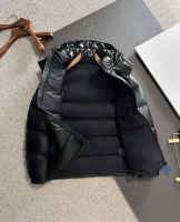 Пуховик мужской PRADA PRIMALOFT Пуховик мужской PRADA PRIMALOFT