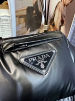 Пуховик мужской PRADA PRIMALOFT Пуховик мужской PRADA PRIMALOFT