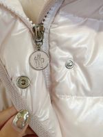 Пуховик женский MONCLER BARANTE