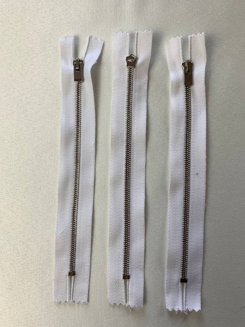 Молния металлическая