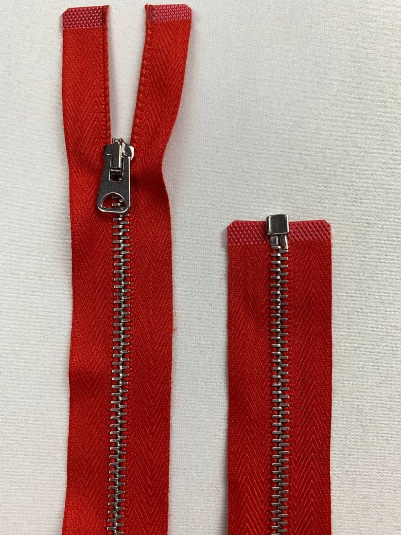 Молния металлическая