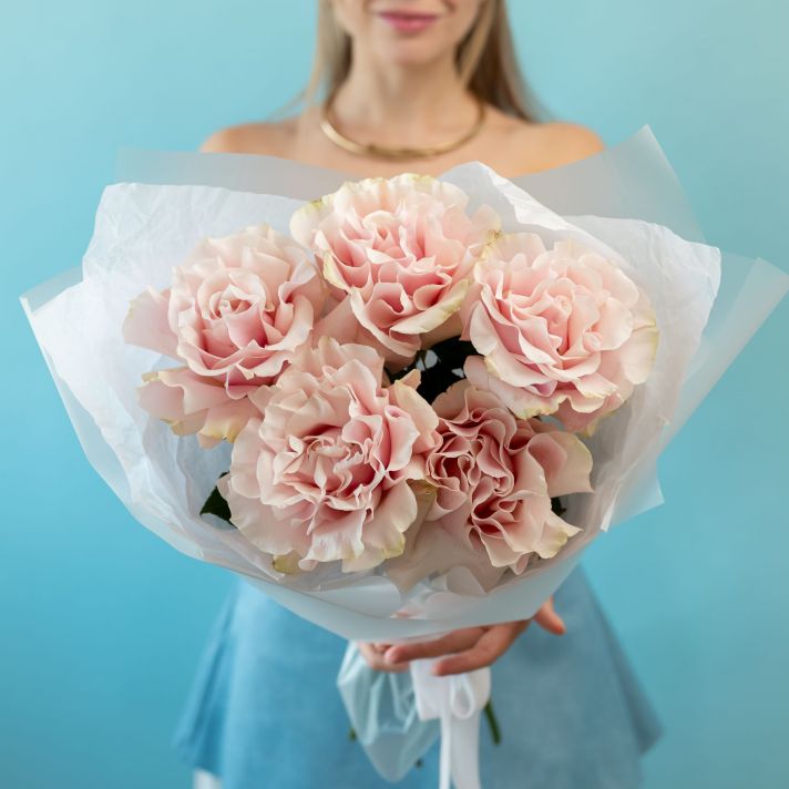 Французские розовые розы  от 5 шт