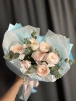 Букет из ранункулюсов