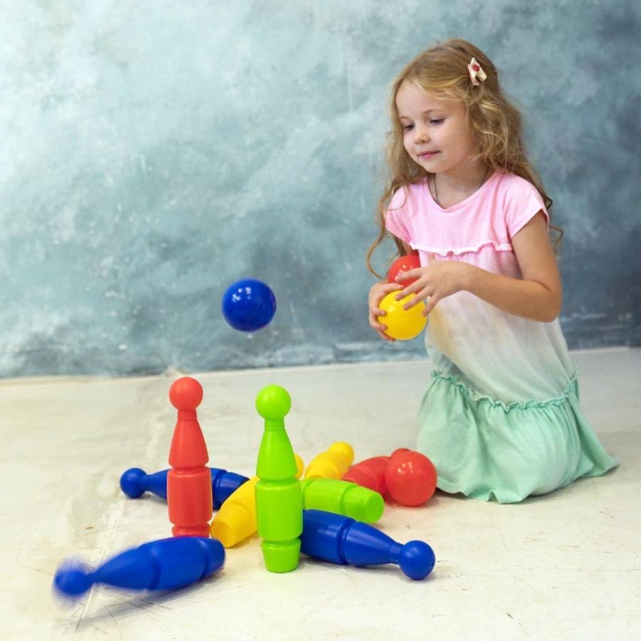 Набор "Кегли"  9 шт и 2 мячика