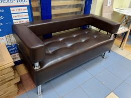Диван Квадро 142см. коричневый глянец.