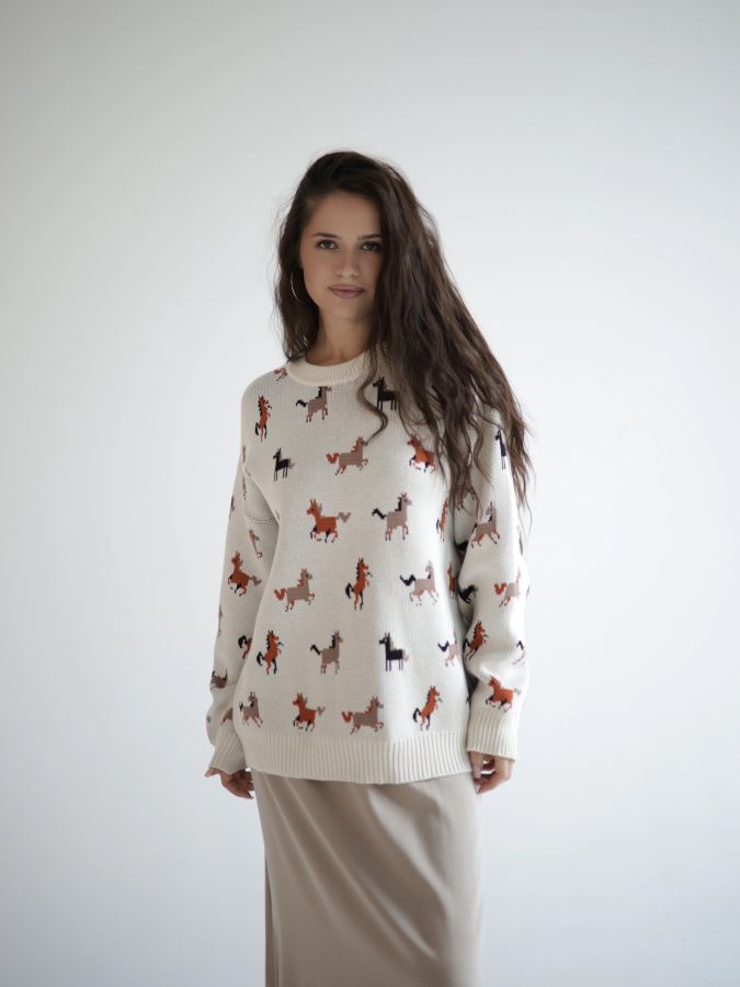 Свитер с лошадками