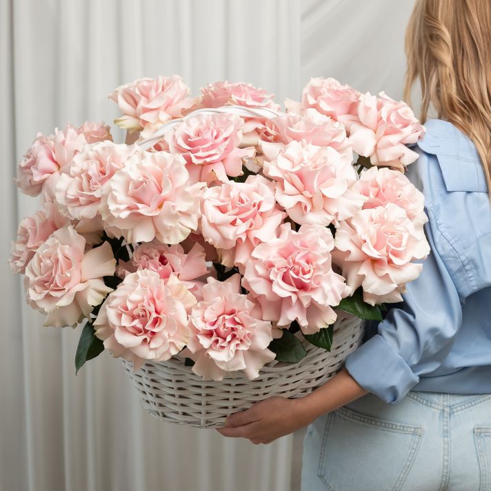 25 Французская роза (Пинк Мондиаль) в корзине размер L (40/37)