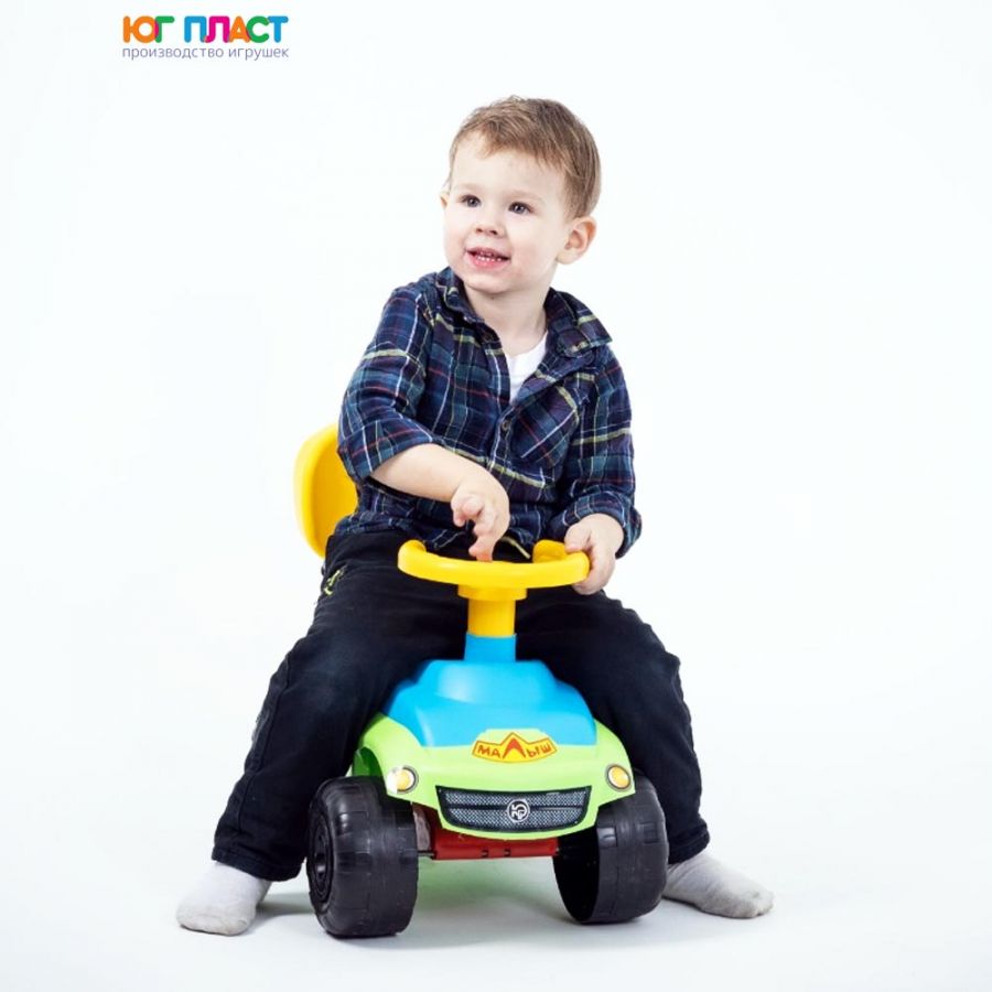 Машинка каталка "Малыш"