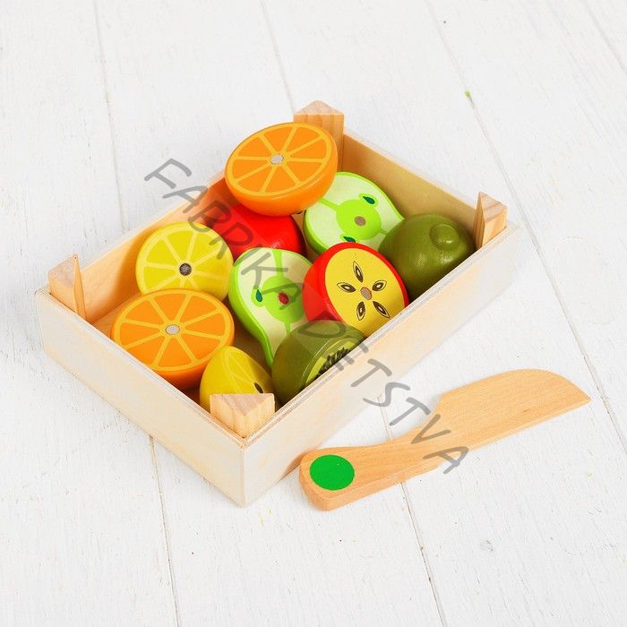 Набор продуктов в ящике «Сочные фрукты»