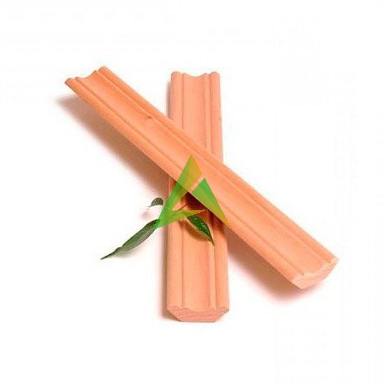 Плинтус из черной ольхи 15*43 мм