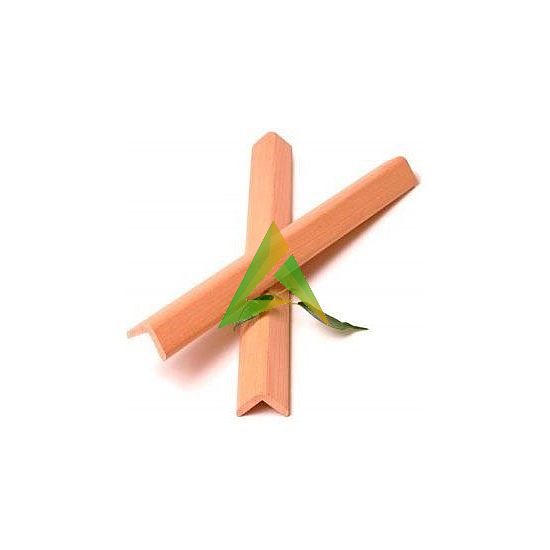 Уголок из черной ольхи 27*27 мм