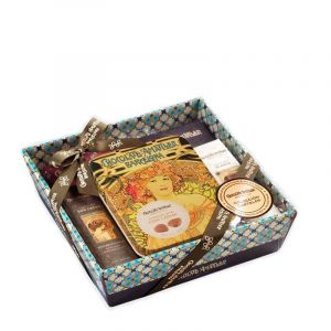 Набор шоколада ассорти Классик Chocolate Amatller Assorted Hamper Gift Posters 266 г Испания