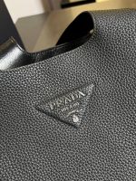 Сумка Prada Premium
