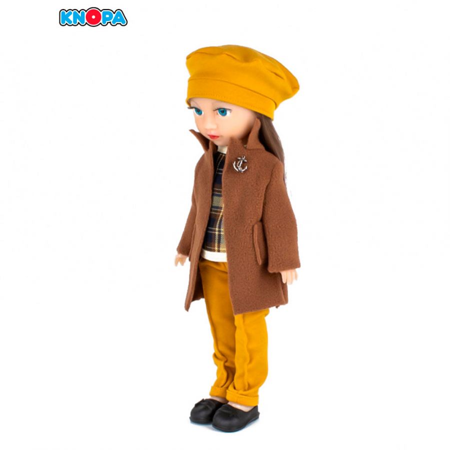 Кукла Викки в парке. КНОПА