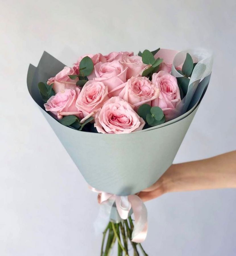 Букет из "11 Пионовидных розовых роз"