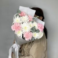 Букет кустовых хризантем и гвоздик "Софи"