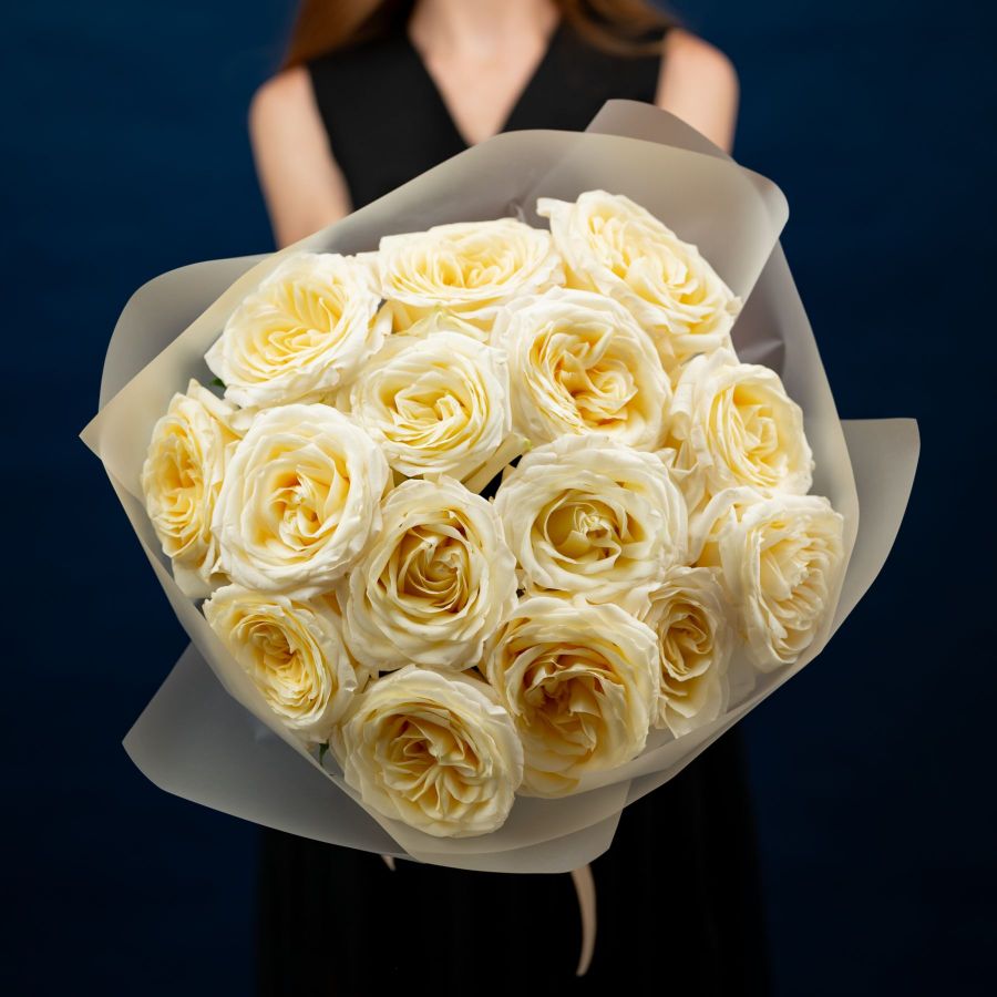 Пионовидная роза от 7 шт (60см, Кендл Лайт)