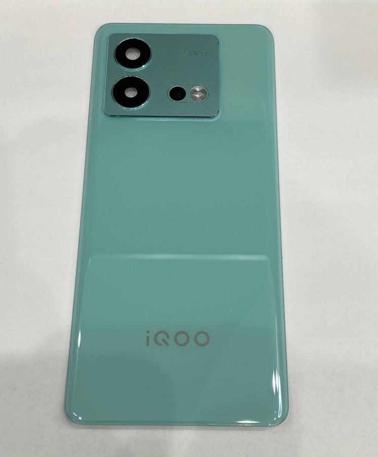 Vivo iQOO Neo 8 Pro  Задняя Крышка зеленая оригинал с разбора (мелкие потёртости)